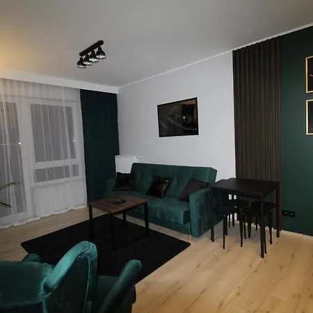 New Mona 바르샤바